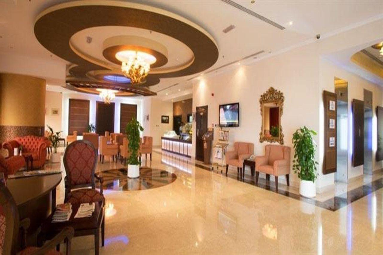 Ewan Ajman Suites Hotel מראה חיצוני תמונה