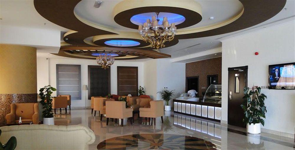Ewan Ajman Suites Hotel מראה חיצוני תמונה